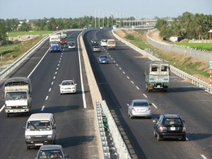 Ban hành biểu phí cao tốc TP HCM-Trung Lương